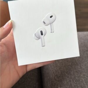 Apple AirPods Pro 2nd Gen with MagSafe Case